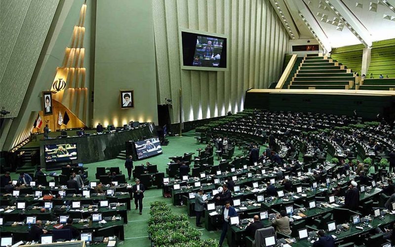 بی‌توجهی به قانون در نهاد قانون گذاری