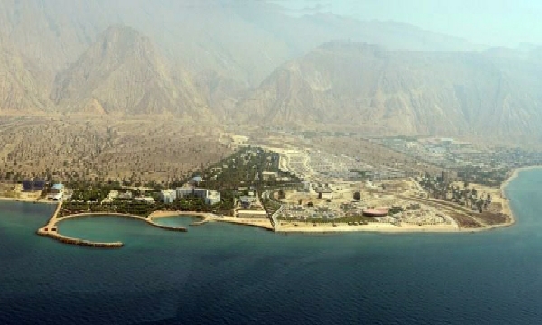 کام تلخ مردم روستای ۱۵ هزار نفری بندر شیرینو در دل صنعت پارس جنوبی از کمبود امکانات!