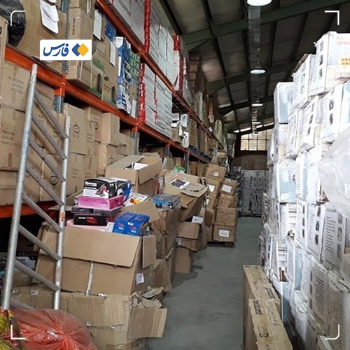خاک خوردن میلیاردها کالا در انبارهای بوشهر