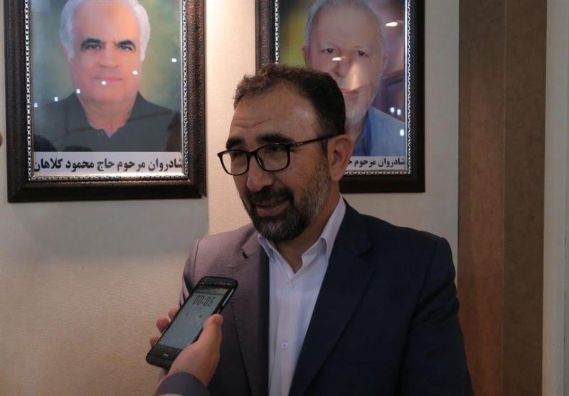 استاندار خراسان رضوی: باید در پاساژها و مراکز تجاری نمازجماعت برپا کنیم