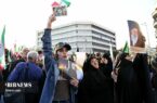 روزنامه جوان: بدحجاب طرفدار نظام که در راهپیمایی شرکت می کند با بقیه بدحجاب ها فرق دارد