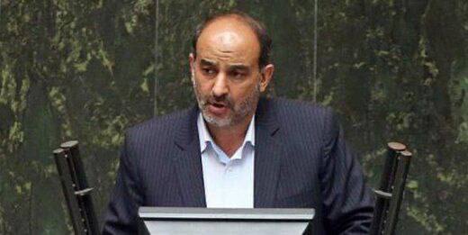 نماینده مجلس: گوشت را به گربه میدهیم، میگوییم نخور/ آقای رئیسی! شما صحبت از مبارزه با فساد نکنید / از وزیر حامی فساد، حمایت میکنید