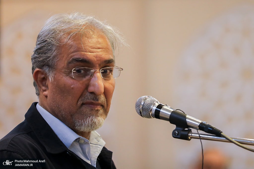 راغفر، اقتصاددان: از سال ۱۳۹۲ تا سال ۱۳۹۶ حدود ۲۰ هزار میلیارد تومان در وسط کویر ایران سرمایه گذاری شده!