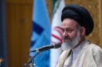 امام جمعه قم: اگر نمی‌توانید با تورم مقابله کنید، حداقل آن را مهار کنید