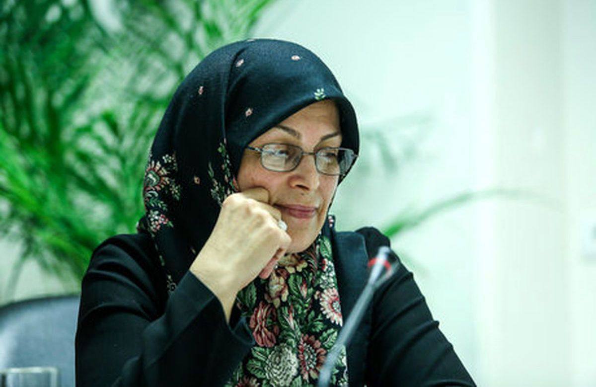 آذر منصوری: چند مهسای دیگر باید جان دهند تا عاملان دفاع بد از حجاب بپذیرند اصرار بر این رویه نتایج عکس به همراه دارد