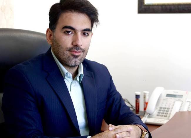 کارمند ویدئوهای انگیزشی رئیس هیئت مدیره پالایشگاه نفت تهران شد+فیلم