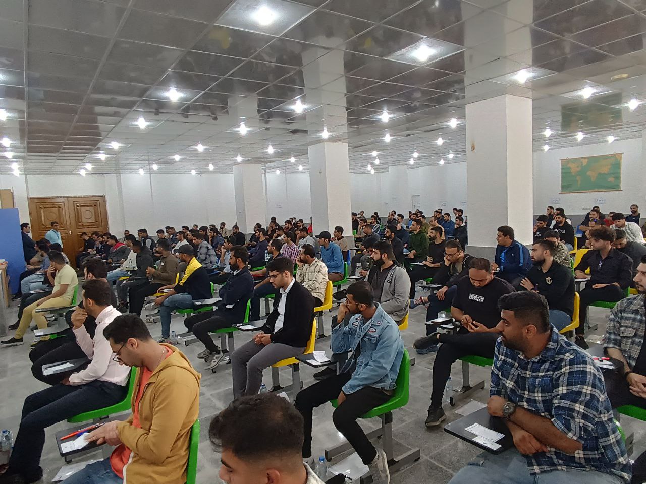 برگزاری آزمون استخدامی افراد بومی خارک در شرکت پتروشیمی خارک‌