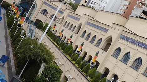 بحث کاظم صدیقی در حاشیه مراسم زهرا شجاعی