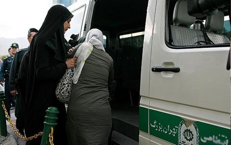 ون‌ها و زن‌ها ؛ گشت ارشاد مدیران و صدیقی/ تقصیر آقای رئیسی نیست!