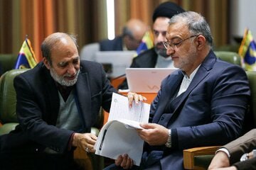 دستمزد ۳ سال پیش کاندیدای پوششی، پست شهرداری بود/ زاکانی این بار دنبال چیست؟