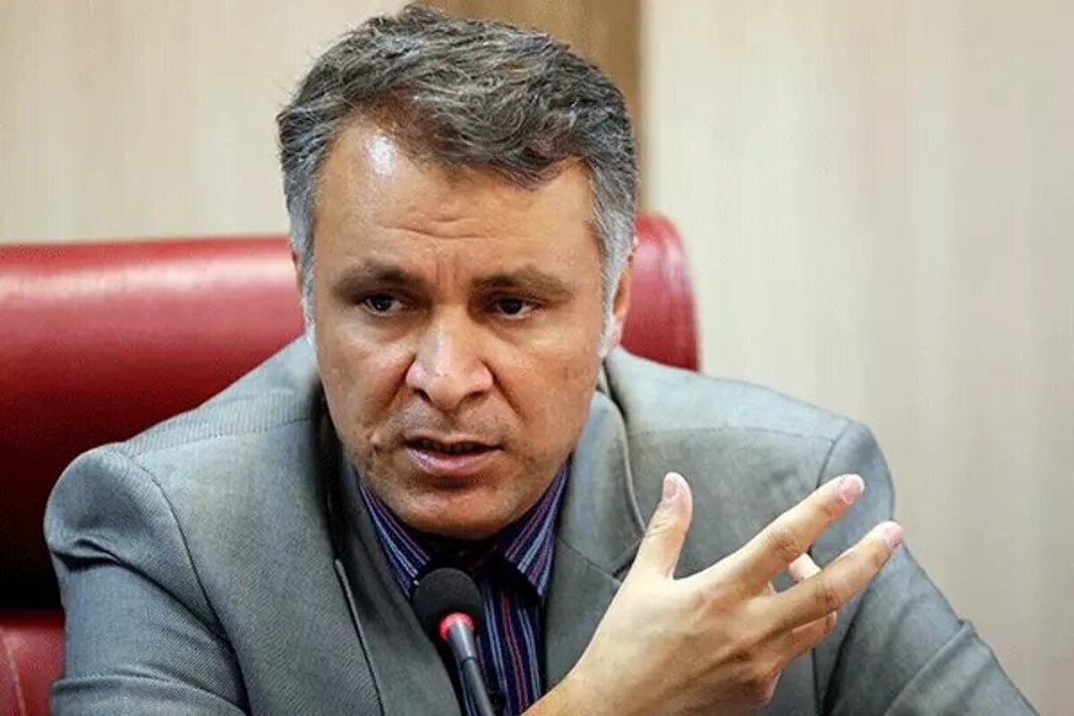 کنایه سنگین محمد فاضلی به «شورا‌های عالی» / «شورا‌ی عالی» یعنی جایی برای اعمال نفوذ بدون پاسخگویی