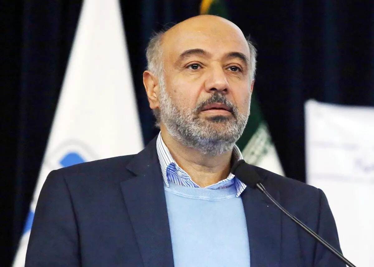 وزیر کار: استخدامی‌های بی‌ضابطه برخی پتروشیمی‌ ها را با مشکل مواجه کرد؛ نمی توانند حقوق پرسنل خود را بدهند