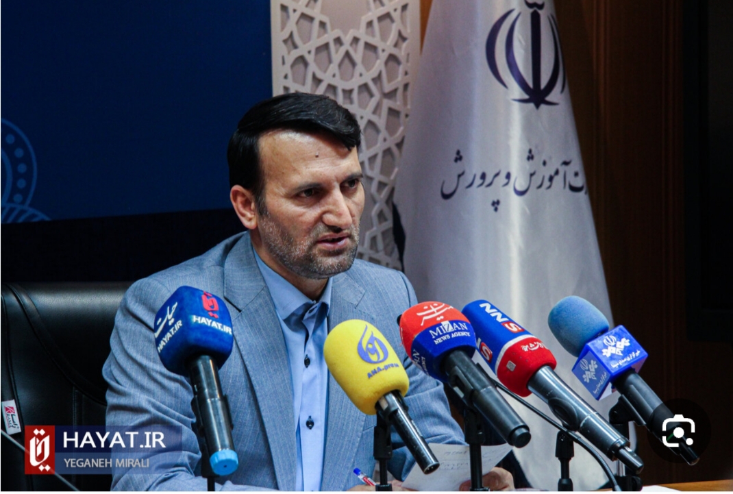 بازگشایی مدارس از نیمه شهریور تکذیب شد