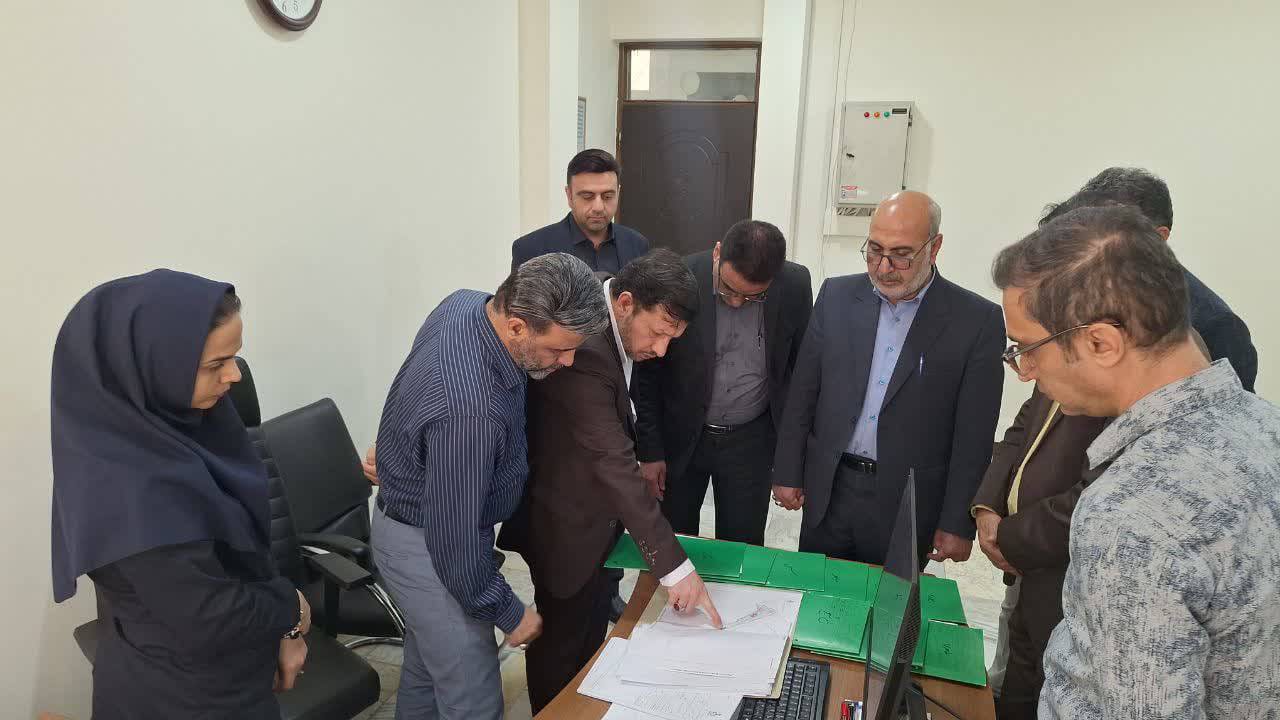 بازدید میدانی رییس کل دادگستری بوشهر از روند صدور اسناد کاداستر اراضی پارس جنوبی/حل یک چالش ۳۵ ساله در دستور کار قوه قضائیه