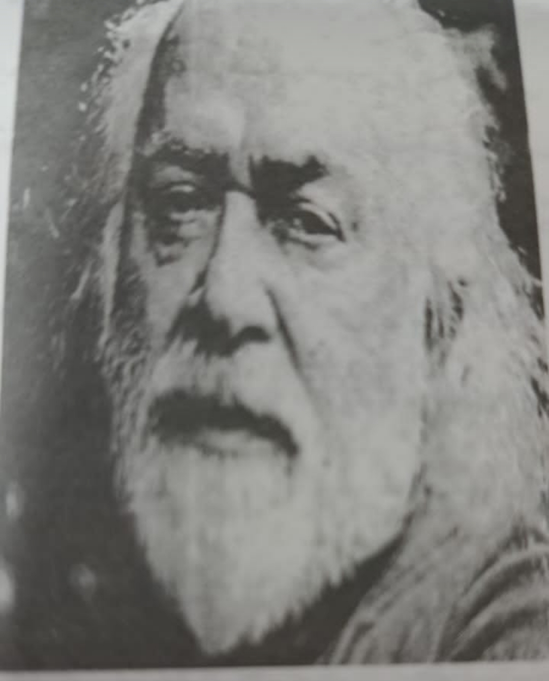 زندگی و آثار صادق چوبک