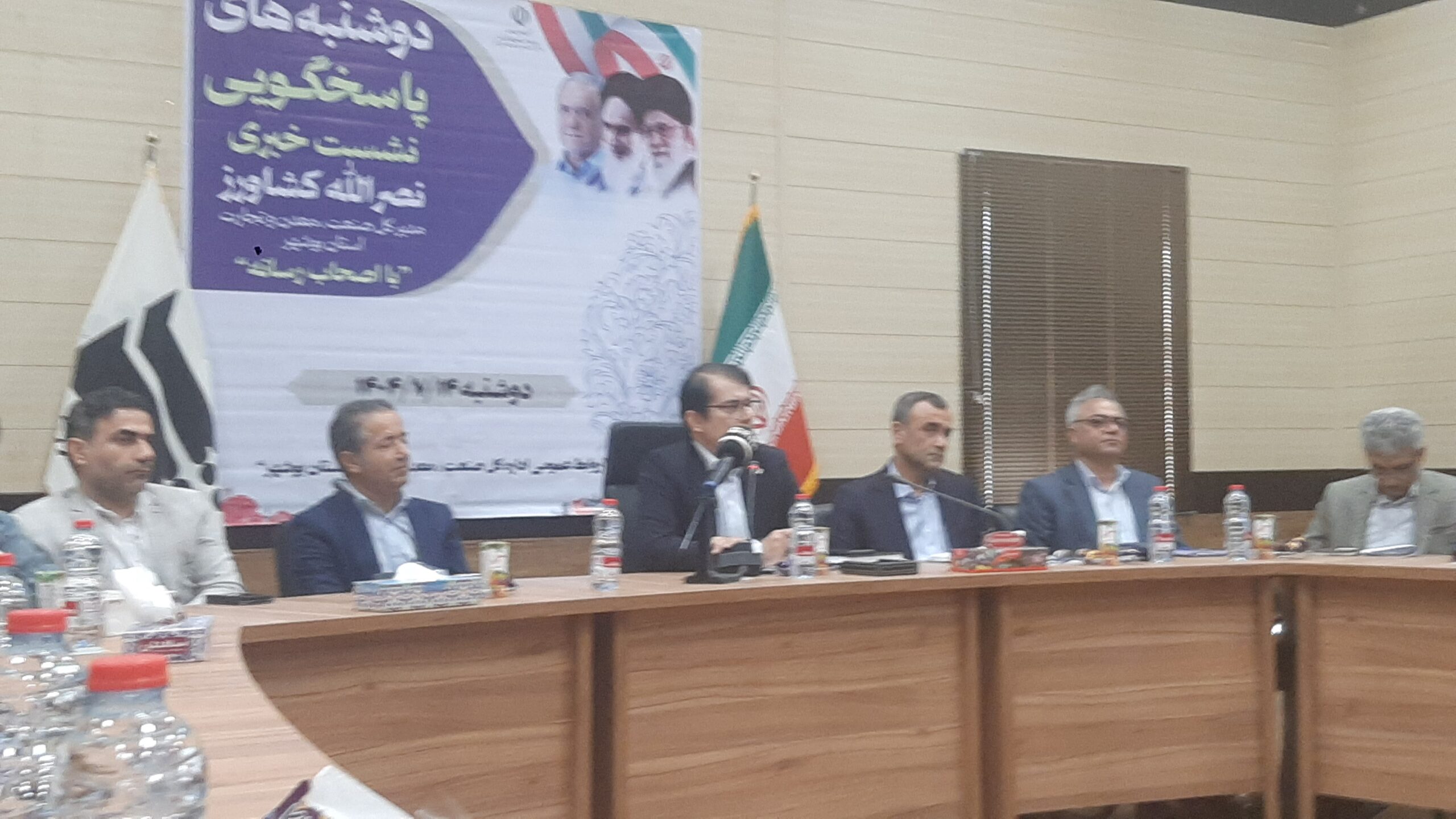 مدیرکل صنعت، معدن و تجارت استان بوشهر/درحمایت از تولیدکنندگان بومی و جذب سرمایهگذاران بخش خصوصی تأکید کرد
