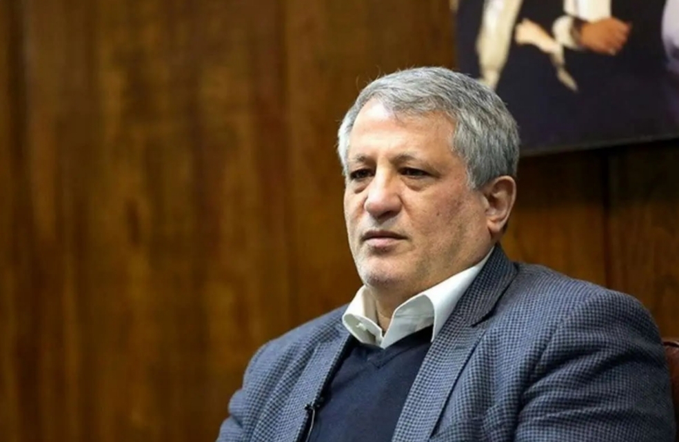 طعنه تند محسن هاشمی/به اظهارت  رحیم صفوی در استخر هم می شود شهید شد!