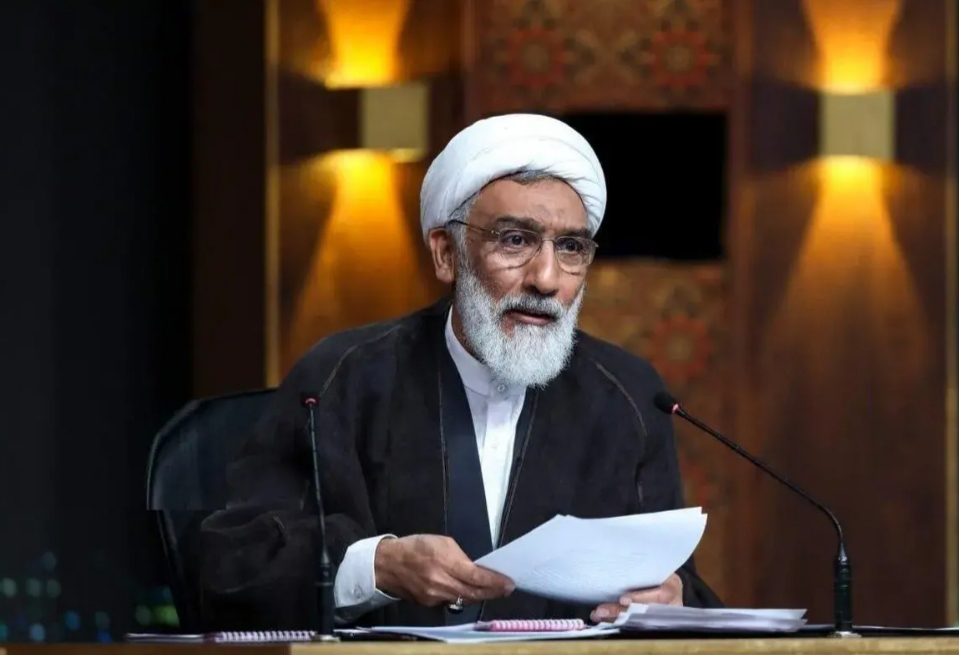 پورمحمدی/ دلسوزان و عقلای سیاست، از اختلاف پرهیز کنند و منافع ملی را در اولویت بگذارند