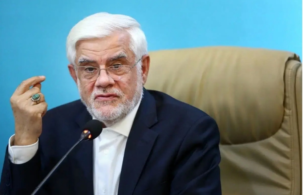 عارف /بخشی از وظایف حاکمیتی را به بخش خصوصی واگذار می کنیم