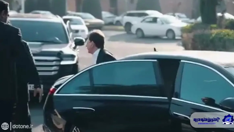 بابک زنجانی سوار بر میباخ و اسکورت با لندکروزر در مراسم از افتتاح شرکت جدید در کرج