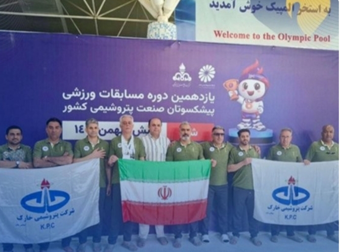 درخشش پتروشیمی خارک با کسب ۹ مدال رنگارنگ در روز اول مسابقات شنا