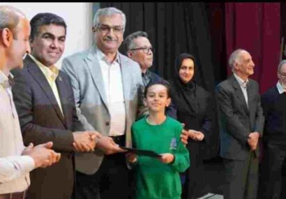 برترینهای دوازدهمین جشنواره تئاتر «کودک و نوجوان» جزیره خارگ معرفی شدند