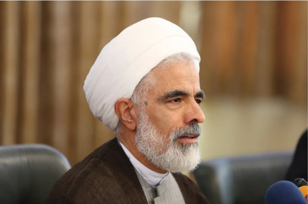 آقای انصاری! به مسیر پزشکیان بازگردید